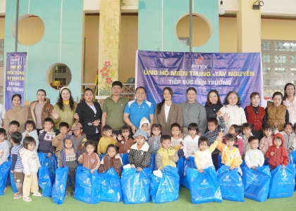 BITEX ỦNG HỘ MIỀN TRUNG - TÂY NGUYÊN TIẾP SỨC ĐẾN TRƯỜNG HƠN 4 TỶ ĐỒNG