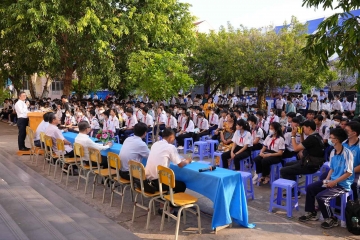 415 thí sinh tỉnh Long An hân hoan tham dự khai mạc cuộc thi "Học Sinh Giỏi Toán Trên Máy...