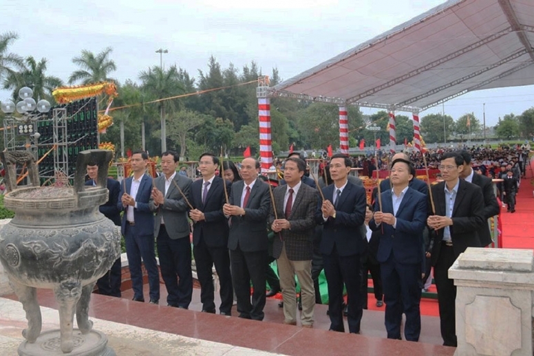 Thương hiệu bút viết Pilot (Nhật Bản) vinh dự được đồng hành cùng Lễ khai bút đầu Xuân khu di tích lịch sử Quốc gia đền Trạng trình Nguyễn Bỉnh Khiêm